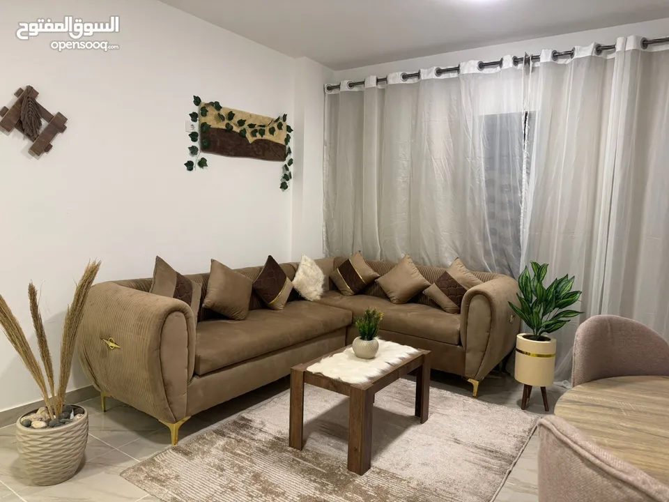 شقة مفروشة فندقية للإيجار اليومي في مدينتي – B12 Furnished Hotel Apartment for Daily Rent in Madinat