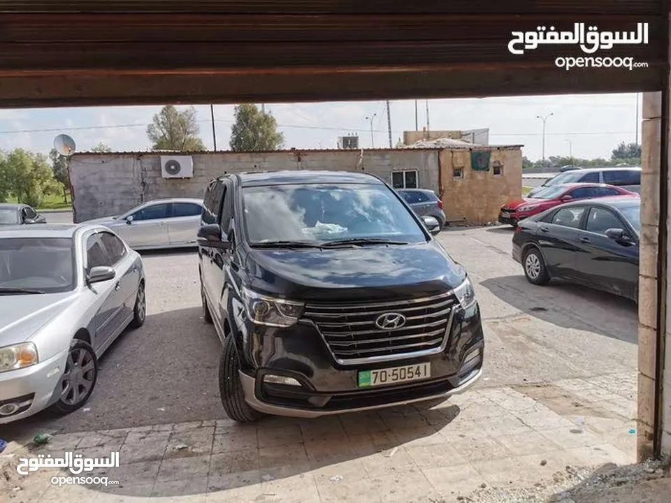 مخازن ومحلات مع ساحه للأيجار