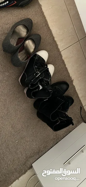 variety of used shoes with best price