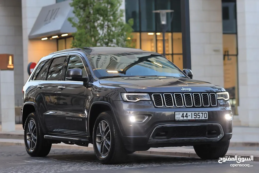 2017 Jeep Grand Cherokee Limited جيب جراند شيروكي ليميتد موديل 2017 فحص كامل 7 جيد بدون ملاحظات