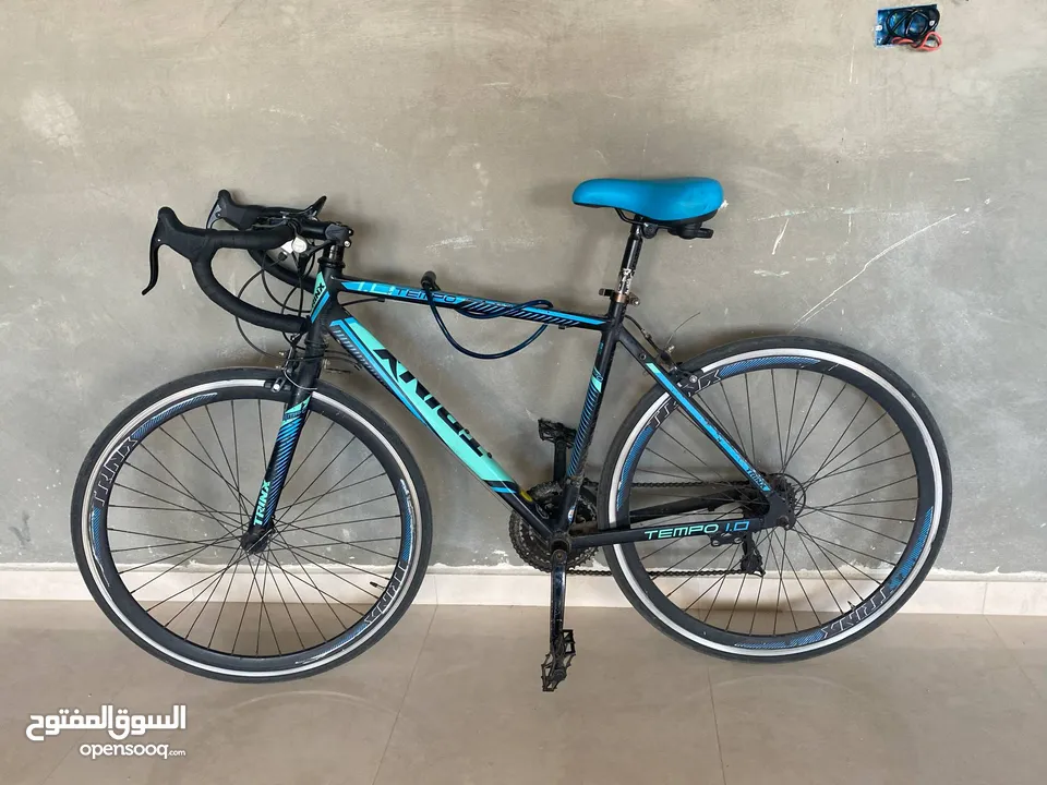 حرق سعرررررر   .....   بسكليت رود سبق للبيع Trinx Tempo 0.1 Road Bike – Italian Design, !
