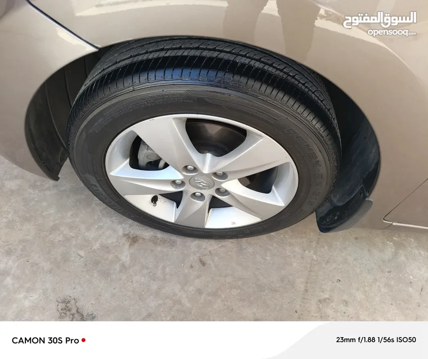 هونداي النترا موديل 2013 فل بفحا وارد الشركة الردنيه مالك واحد فقط