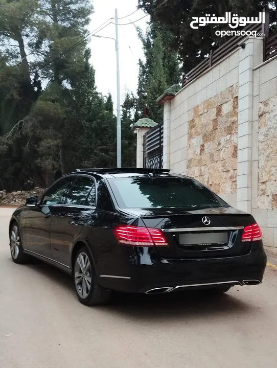 مرسيدس E200