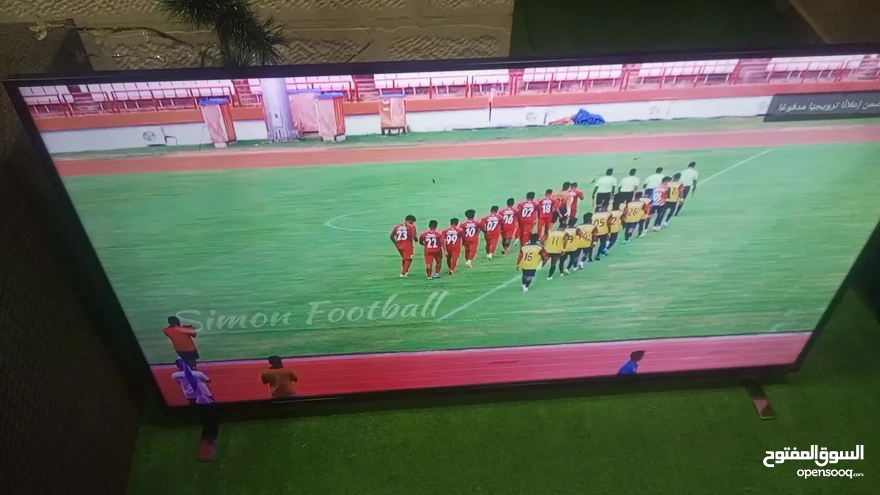شاشات للبيع احجام 50 و 43 بوصه