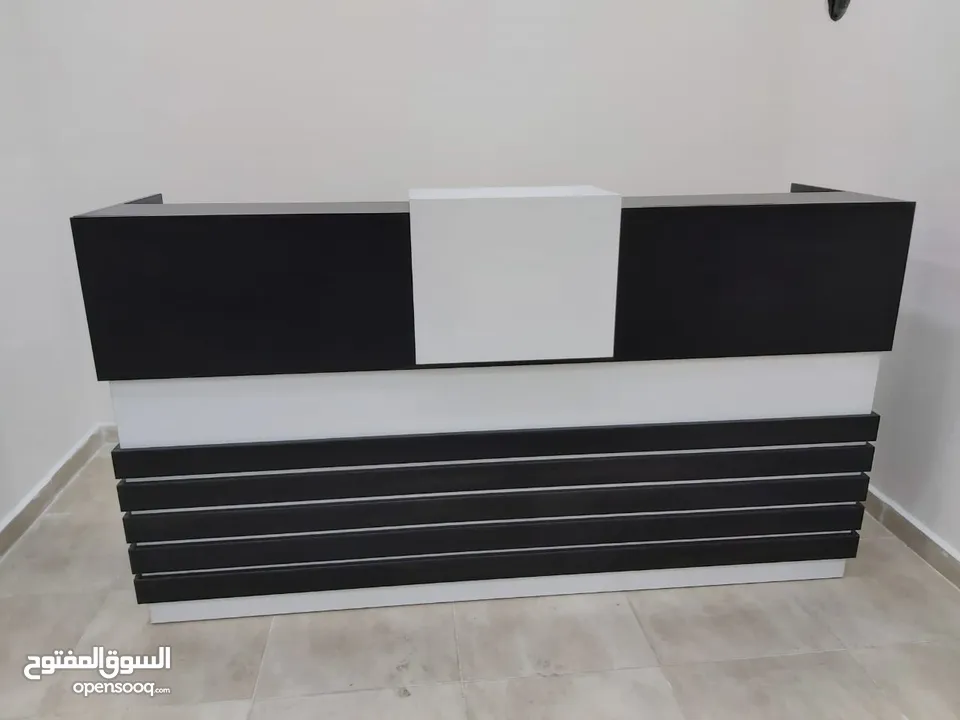 كاونتر استقبال 160سم عمق 60سم مع ادراج معلقه إمكانية اختيار اللون والقياس والتوصيل مجاني خلال يومين