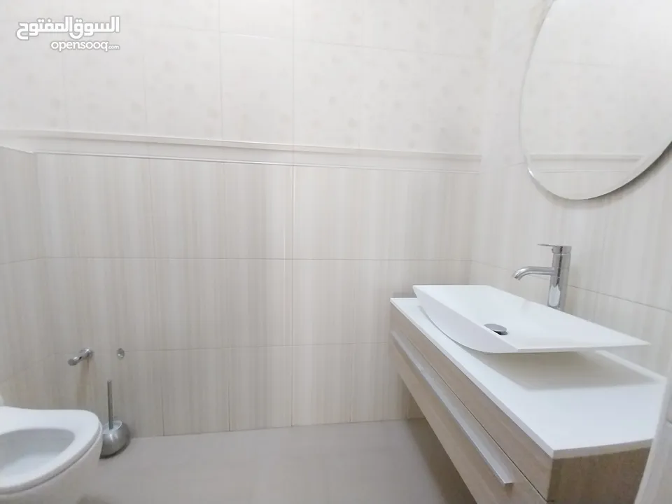 شقه للايجار في منطقه دير غبار ( Property 33782 )-175084140
