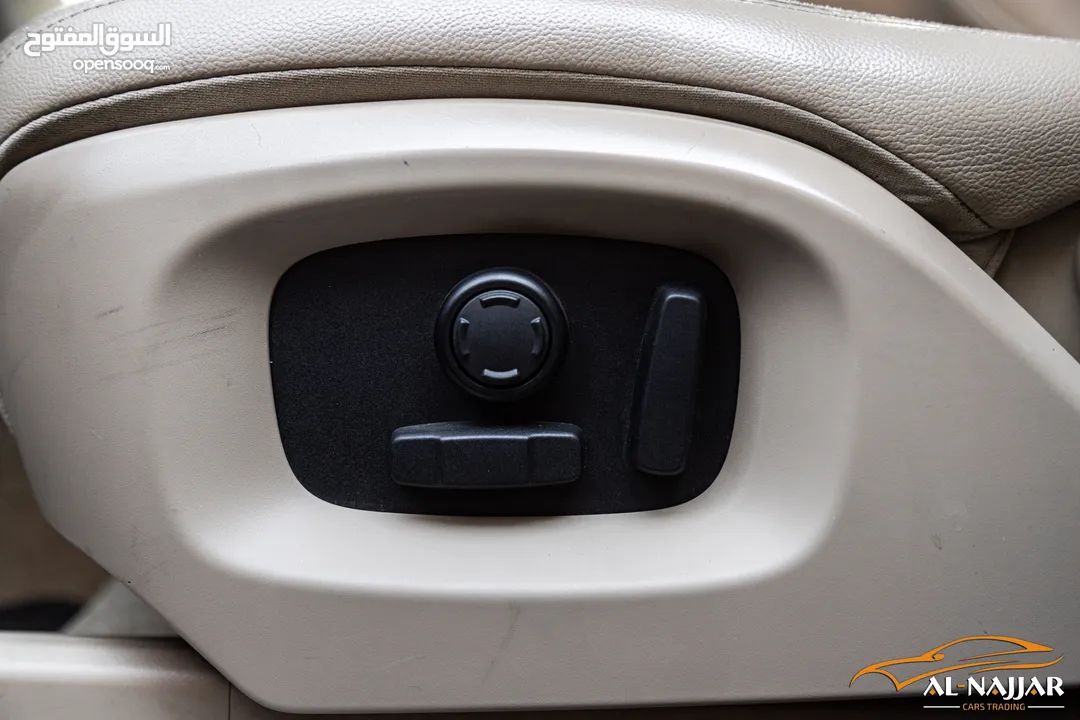 Range Rover Vogue 2016 Hse   السيارة وارد الشركة و مميزة جدا و قطعت مسافة 131,000 كيلو متر