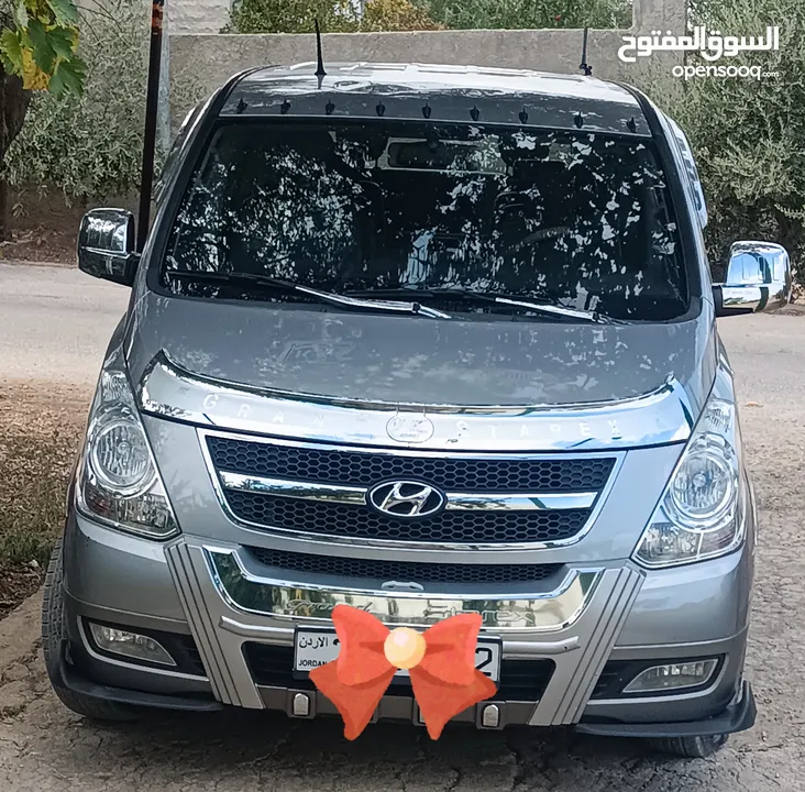 باص حديث VIP للرحلات والطلبات الخارجيه والمطار ومطار العقبه خدمه 24 ساعه