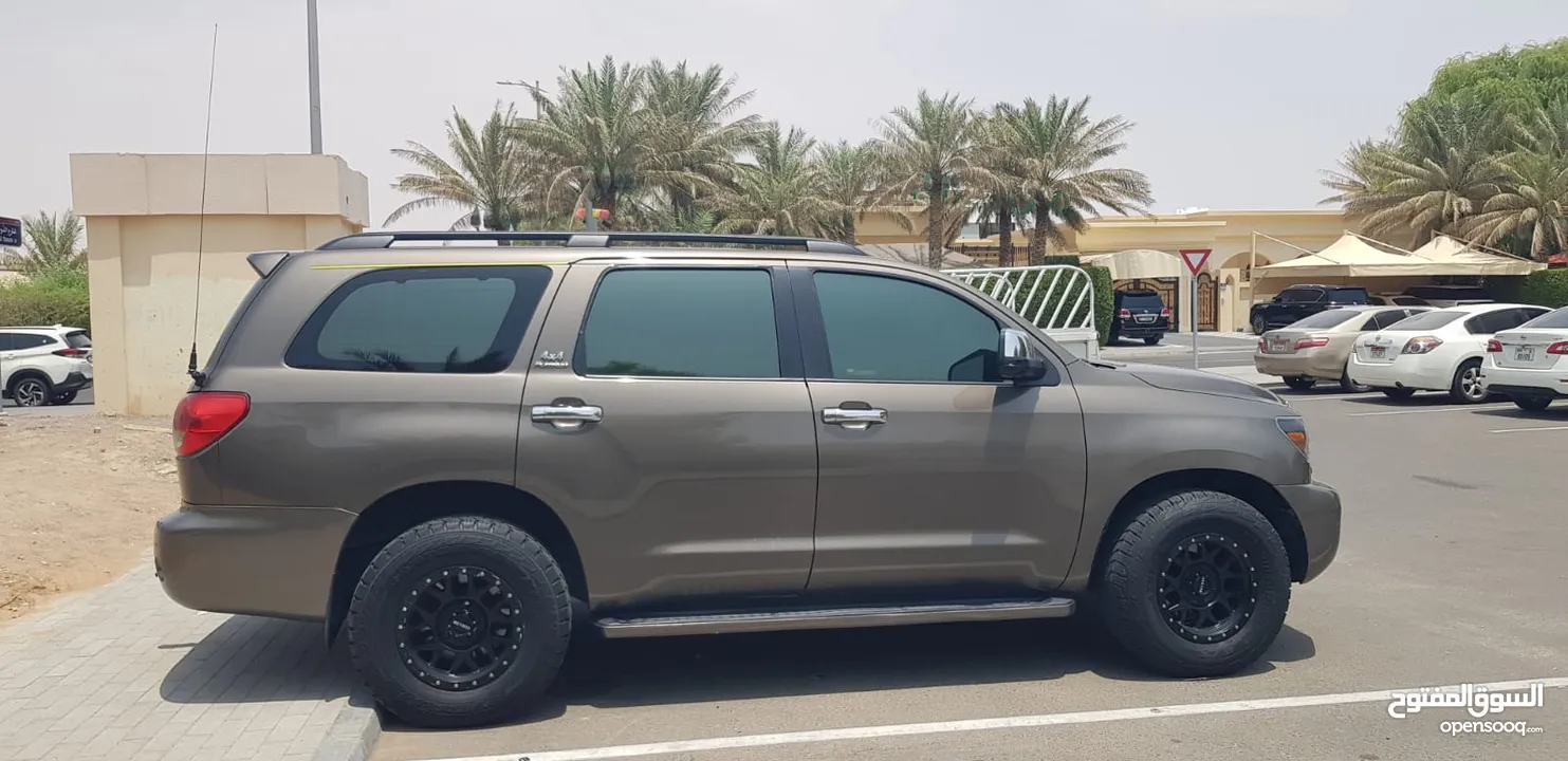 Toyota sequoia 2010