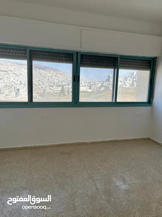 شقة للبيع في رفيديا - نابلس