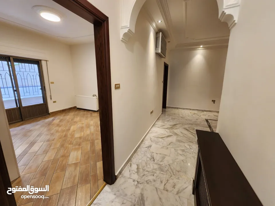 شقة فارغة للبيع في عبدون - ref : 14554