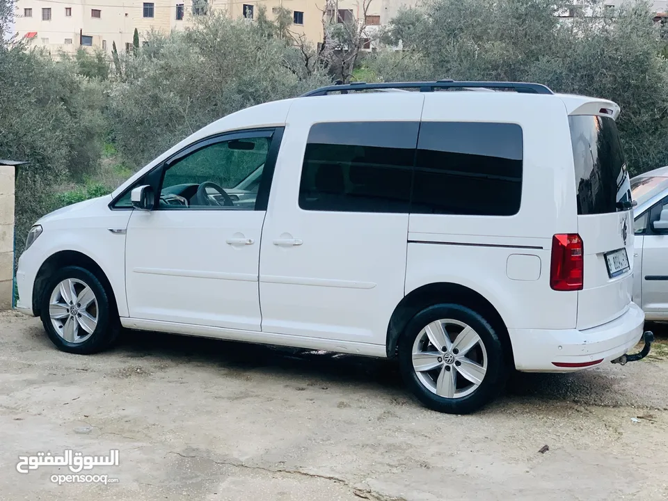 فولكسفاغن كادي