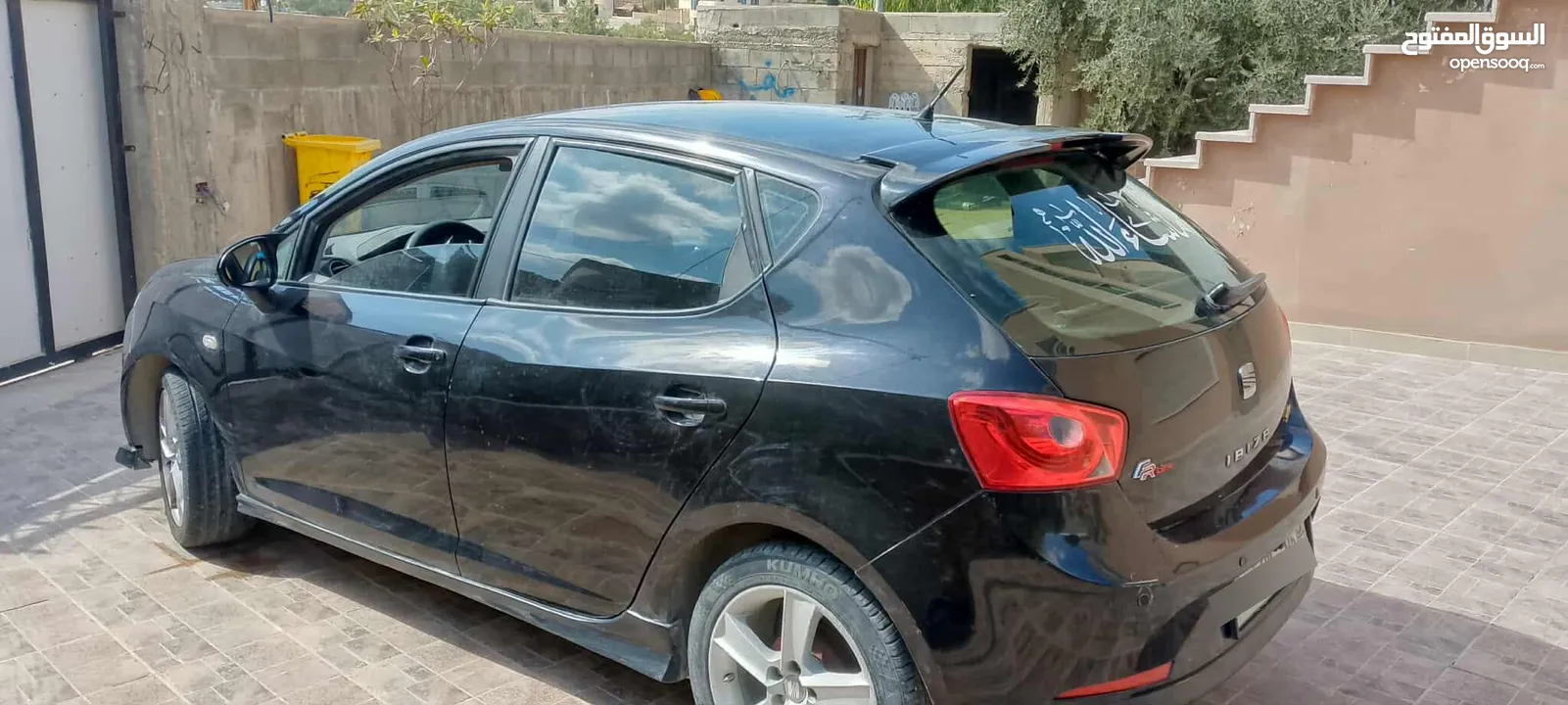 سيارة ابيزا سيات موديل 2011