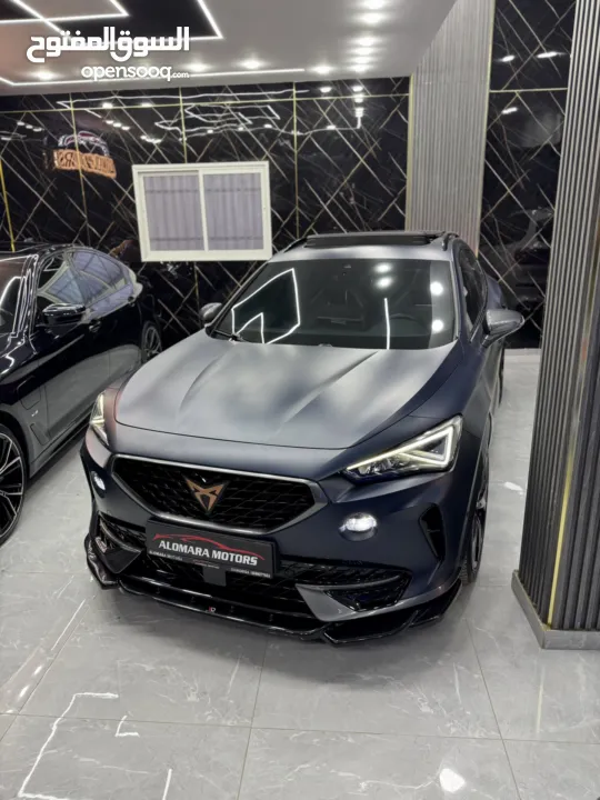 كوبرا فورمنتو 2022 4/4 310 حصان ولا غرام بويه عداد قليل جداً و اصلي البيع كاش او نص نص والبدل وارد