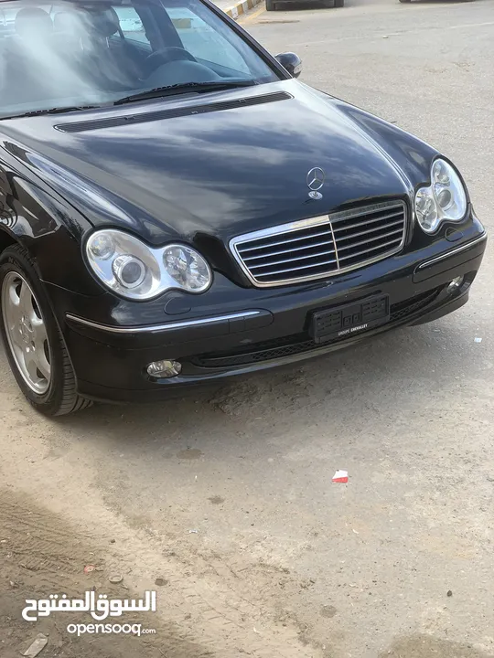 لبيع سيارات السويسرية مرسيدس c320البيع صك او كاش