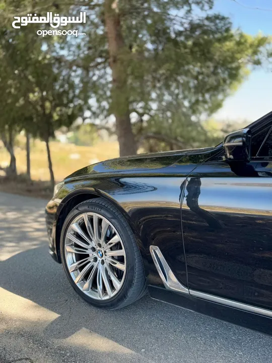 BMW 740i///2016  السيارة  فل الفل اضافات  فحص نخب نخب  بي ام دبليو