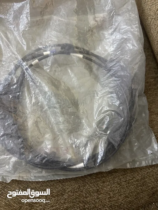 قطع هوندا انسايت (دلايات خلفي ، كيبل صندوق ، فصالات غطاء خلفي ،شعار هايبرد، شعار انسايت) اصلي وكاله