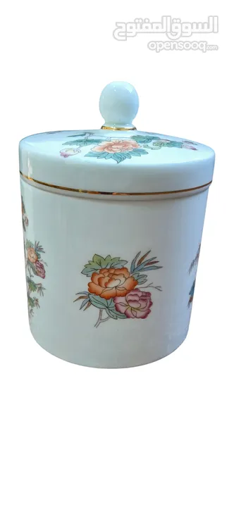 وعاء/مرطبان خزفي فاخر من WEDGWOOD - Kutani Crane - إنجليزي أصلي