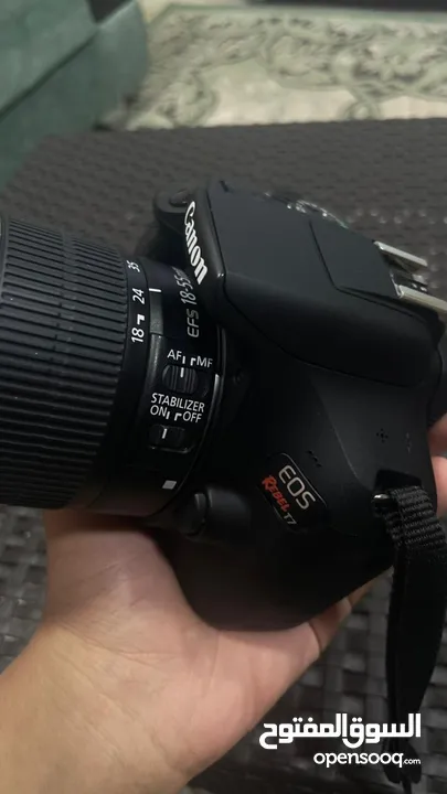 Canon  EOS T7 (2000d)كاميرا  للبيع مع عدستين واكسسوارات كامله