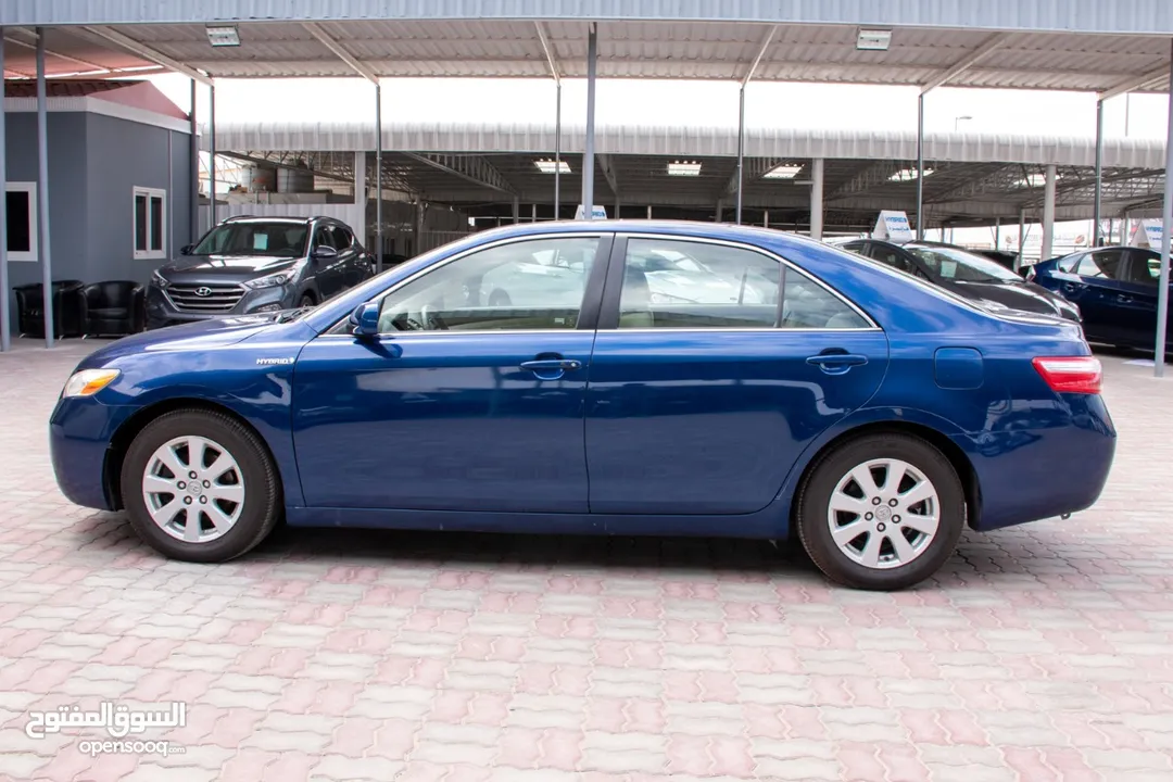 Toyota camry 2007 with sunroof تويوتا كامري فل مع فتحة سقف بحالة الوكالة