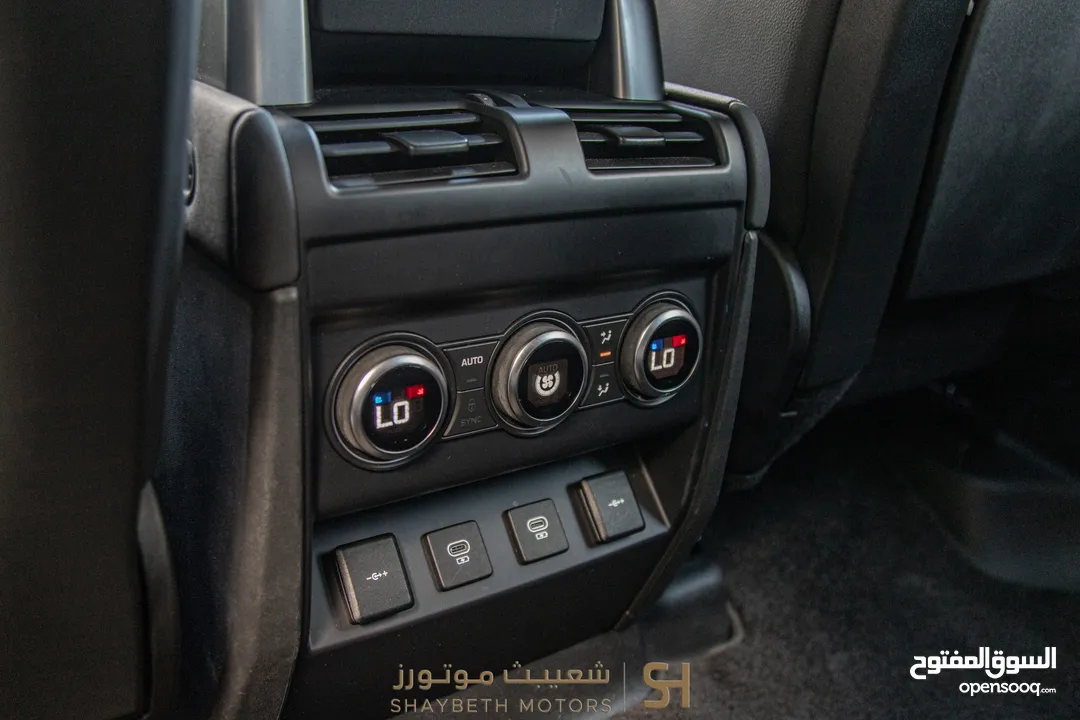 Land Rover Defender 2022 Black package Plug in hybrid يمكن التمويل