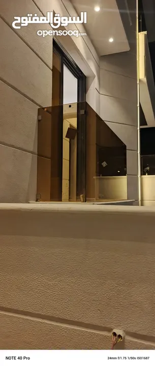 حجير سكريت ITQAN وستانليس ستيل وشورات البوكس و المرايا بيع وتفصيل وتركيب ما يلزم جميع الزجاج
