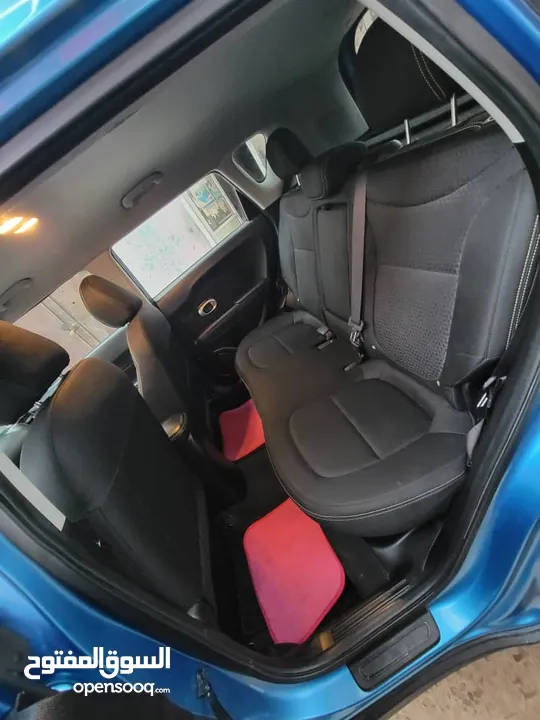 سيارة سول موديل 2015 ماشيه 65الف كيلو السعر 7الف دولار قابل للتفاوض