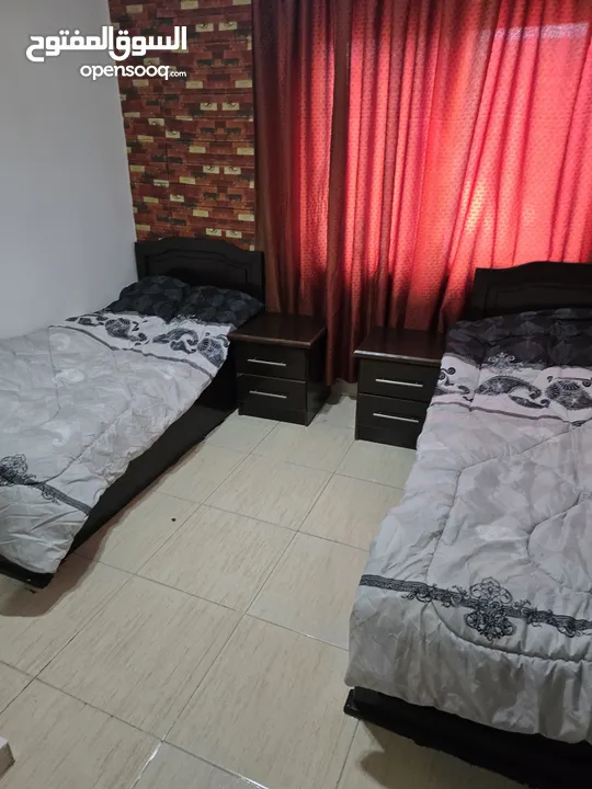 شقه مفروشه مجهزه بالكامل نظيفه مكيفه غرفة او غرفتين جبل الحسين طابق ثاني بحالة ممتازة طابق ثاني