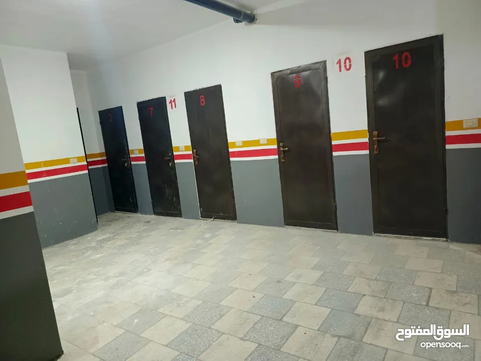 شقة للبيع مميزة جدآ في البنيات طريق المطار جامعة البترا ثالث مع الروف من المالك مباشرة