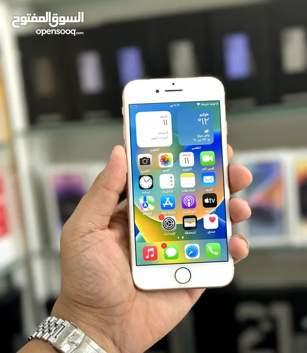 عرض خاص : iPhone 8 256gb هاتف نظيف جدا بدون  شموخ أو مشاكل مع ضمان و ملحقات و بأقل سعر من دكتور فون