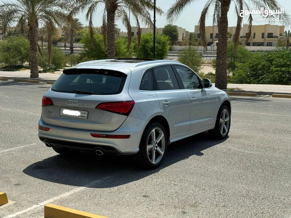 Audi Q5 / 2014 (Silver)