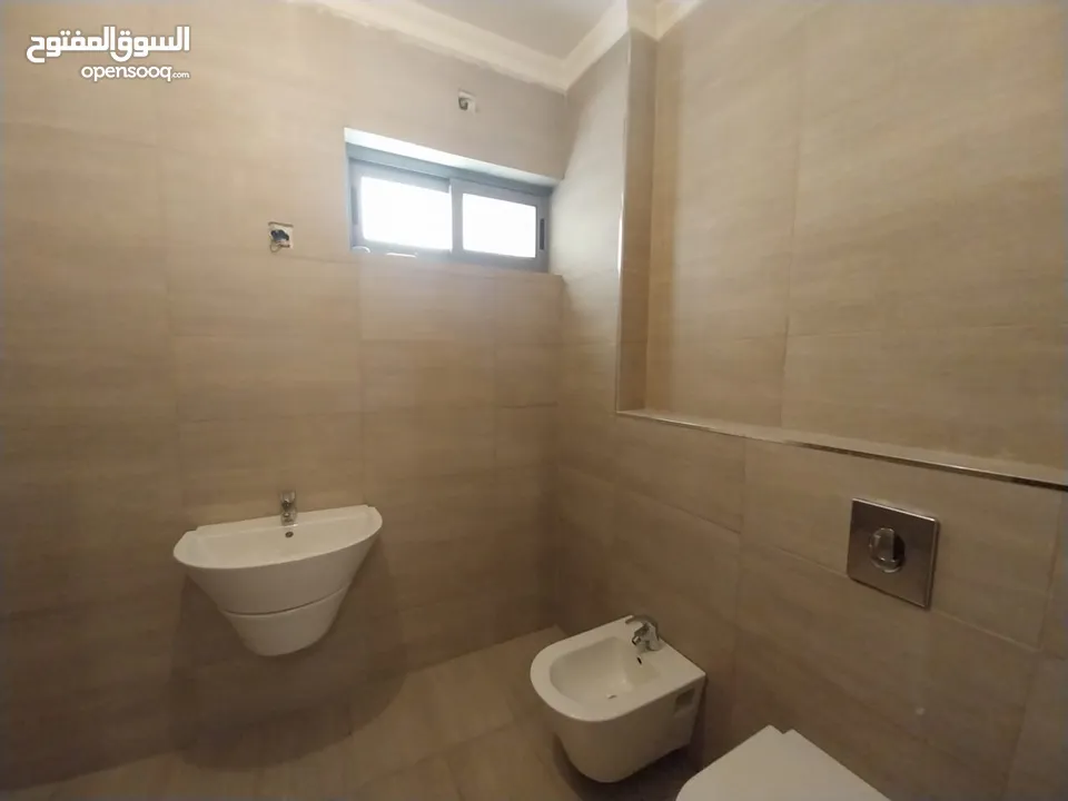 شقة للبيع في الدوار الرابع  ( Property ID : 33738 )