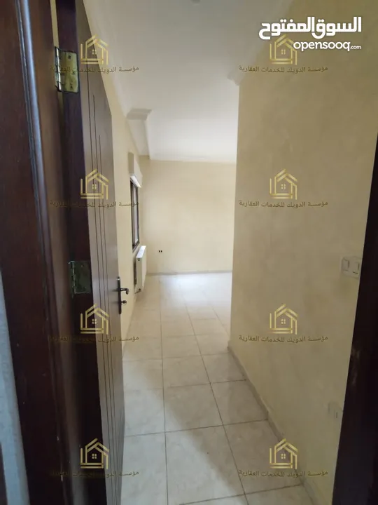 شقة مع روف منفصل بإطلالــــه مميزة