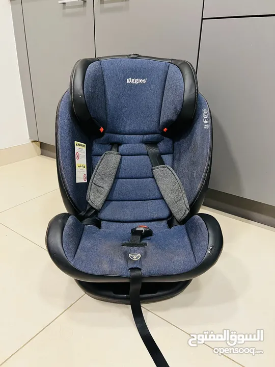 Car seat iso fix in a good condition