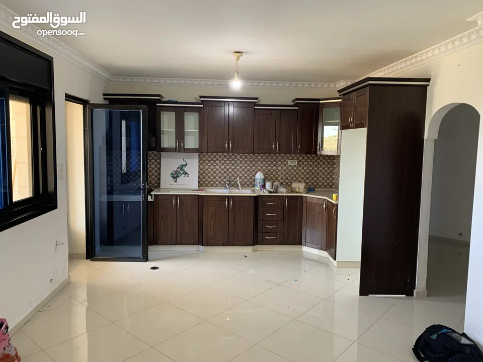 شقة غير مفروش للإيجار