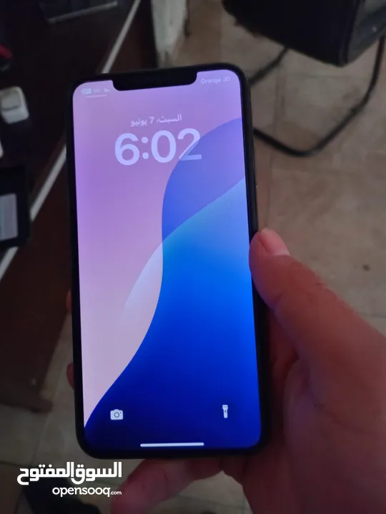 آيفون 11 برو ماكس بحاله ممتازه