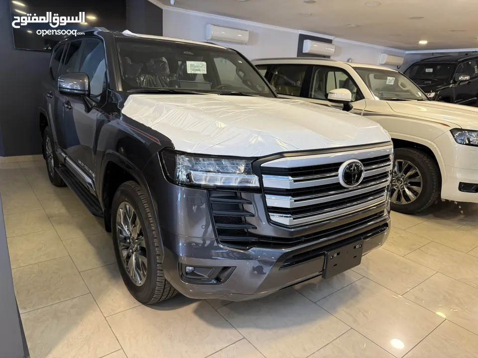 Toyota lanc cruiser gxr 2025 زيرو وارد و كفالة الوكيل