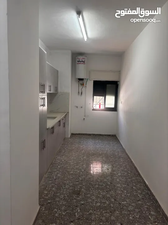 شقة مميزة للبيع عمارة برج امطير  الدفع كاش