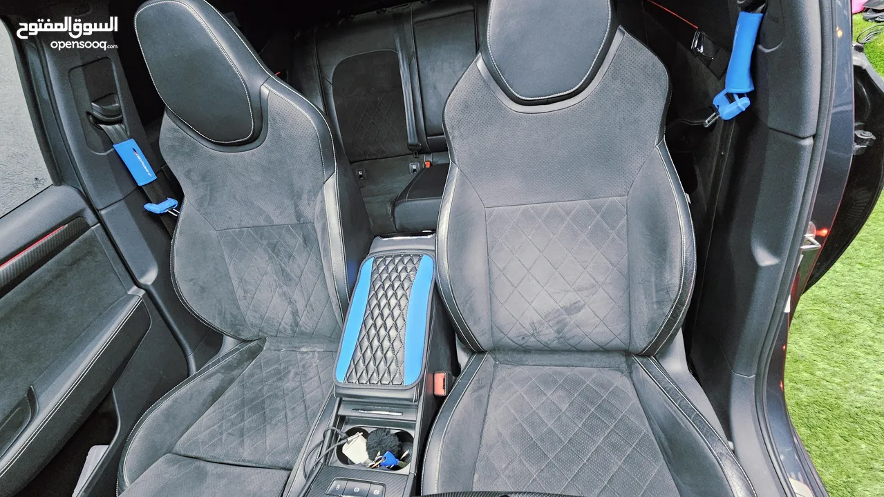 سوبيرب سبورت لاين بلاك اديشن