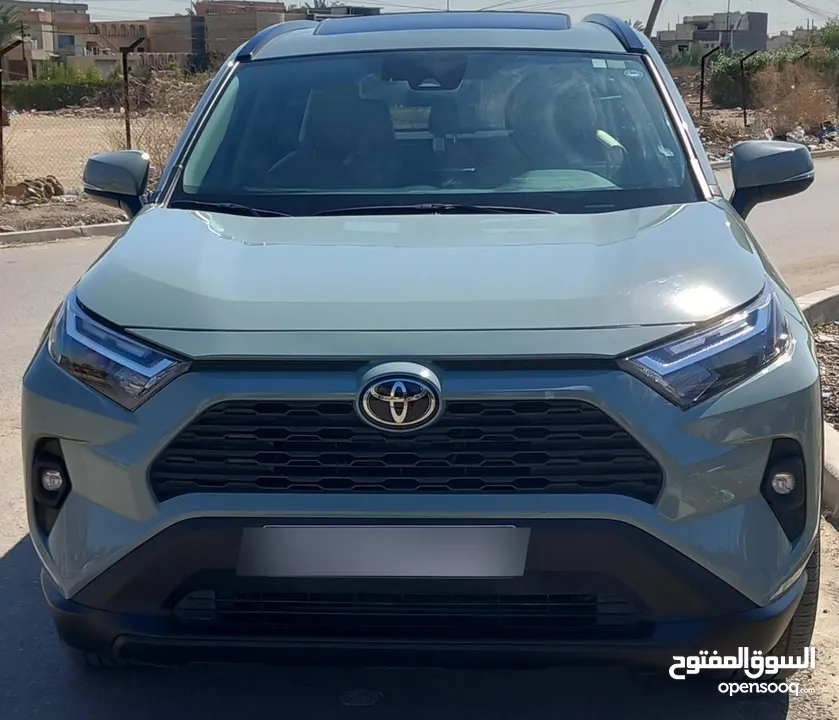 2022 toyota rav4 xle premium gray,