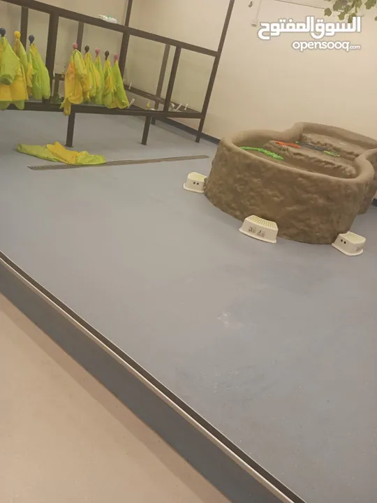 ارضيات . PVC . رولات وشرحات . فينيل للمستشفيات والحضانات والنوادي الرياضية  وروضات مصانع مراكز إعاقة
