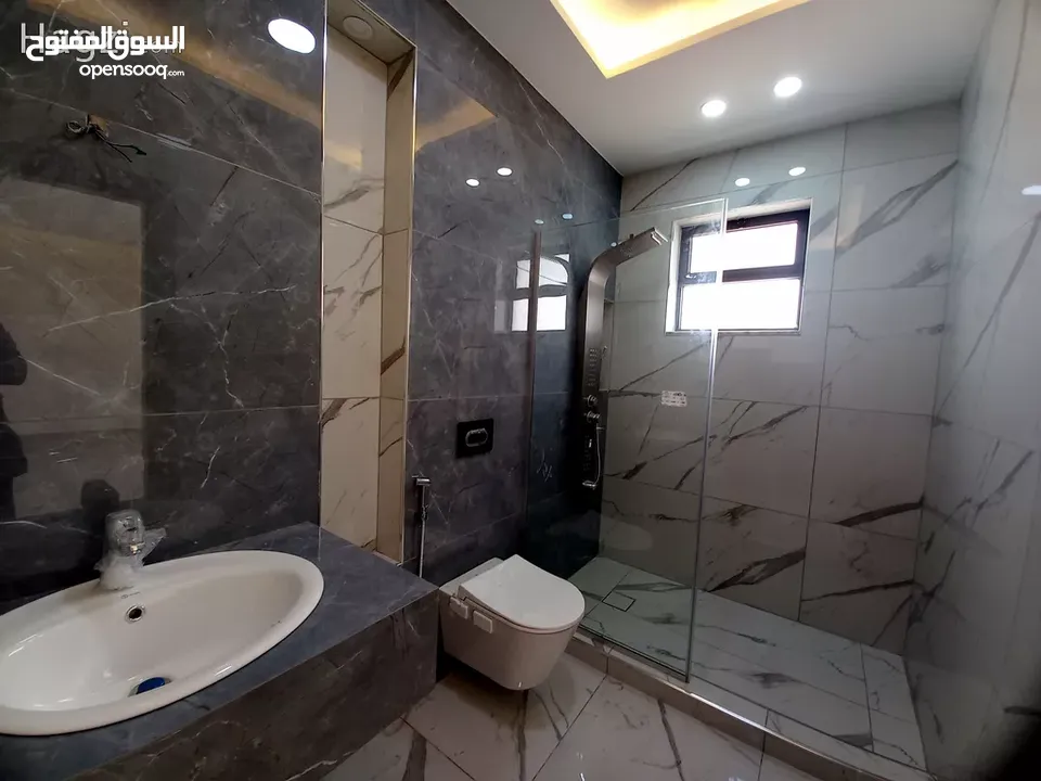 شقة طابق أول للبيع في مرج الحمام  ( Property ID : 30857 )