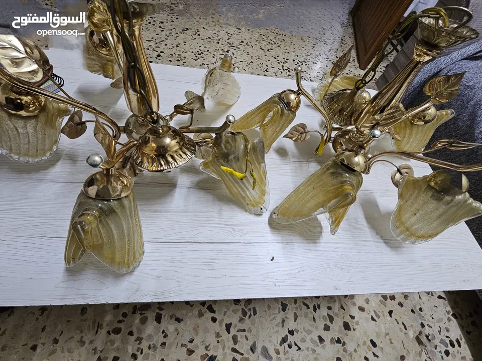 ثريتان لغرف المجلس او النوم.