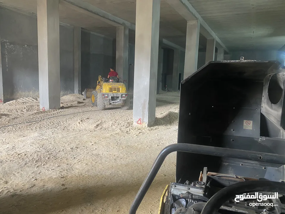 مدحله و جرافه صغيره و مداحل و حفارات لايجار تزفيت ساحات و شوارع مدحله جرافه بوبكات