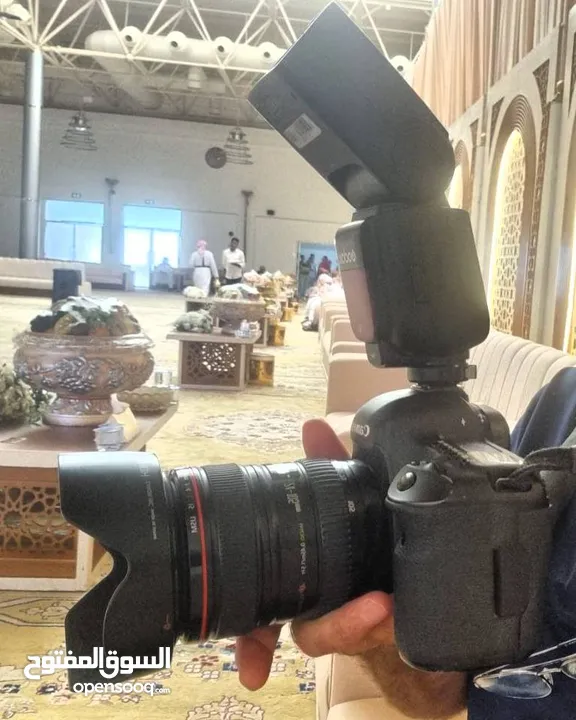 تصوير فيديو وفوتوغراف وبايدي مصورين محترفين بأسعار مغرية.  Video and    Photography