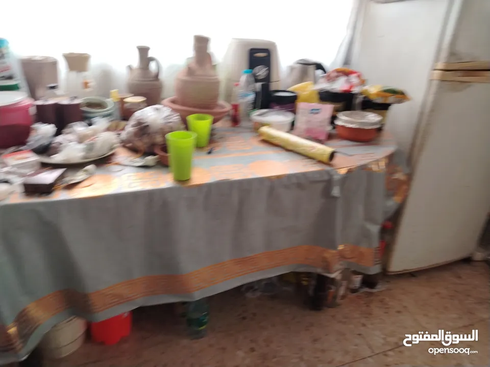 بوفيه وطاولات للبيع