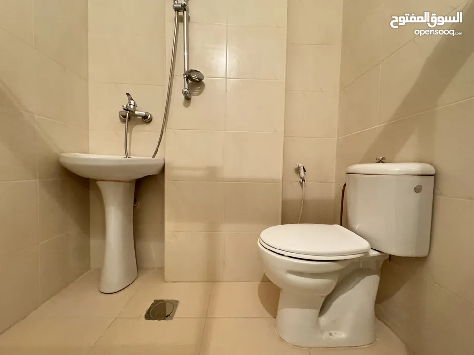 شقة غير مفروشة للايجار في الدوار الرابع ( Property 37912 )-175064101