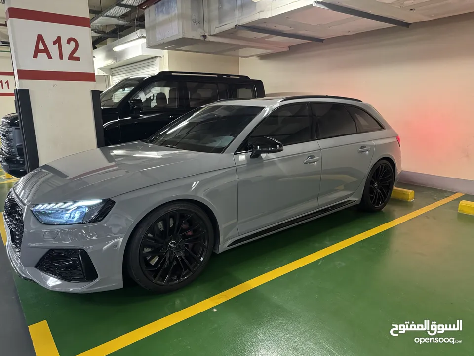 Audi RS 4 2021 model