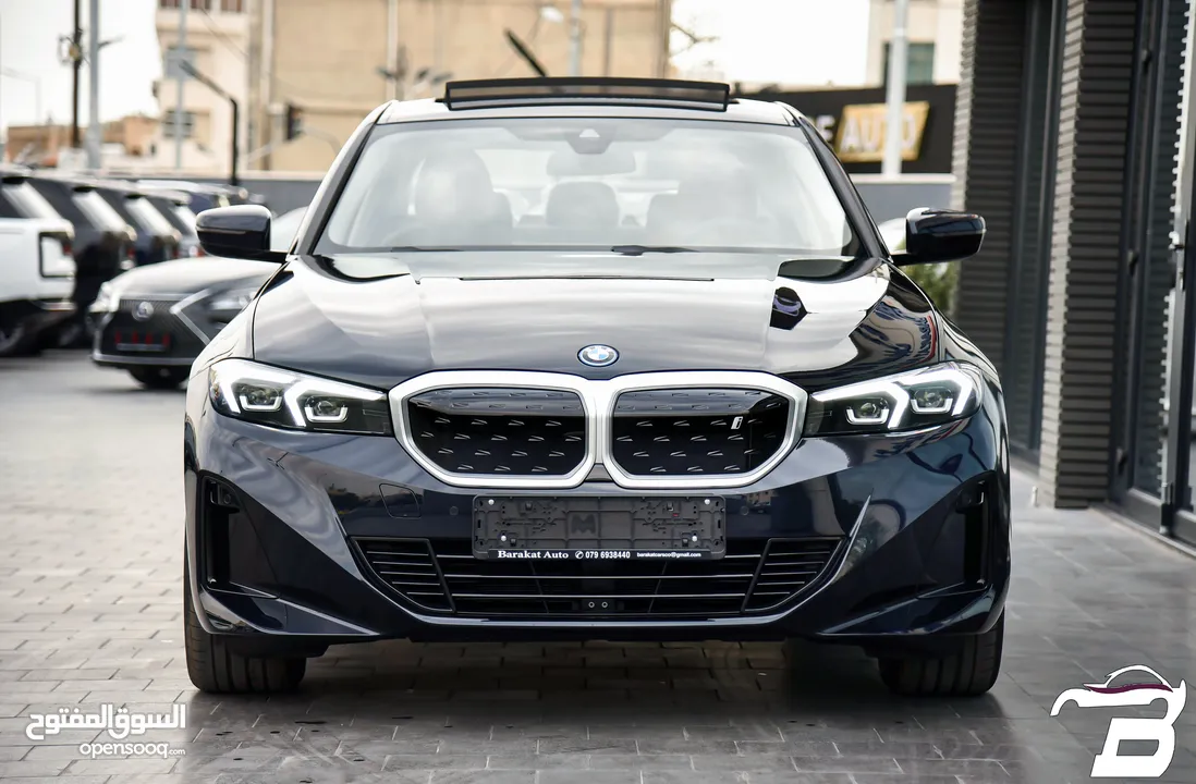 بي ام دبليو الفئة الثالثة I3 eDrive35L كهربائية بالكامل 2024 BMW i3 eDrive35L EV