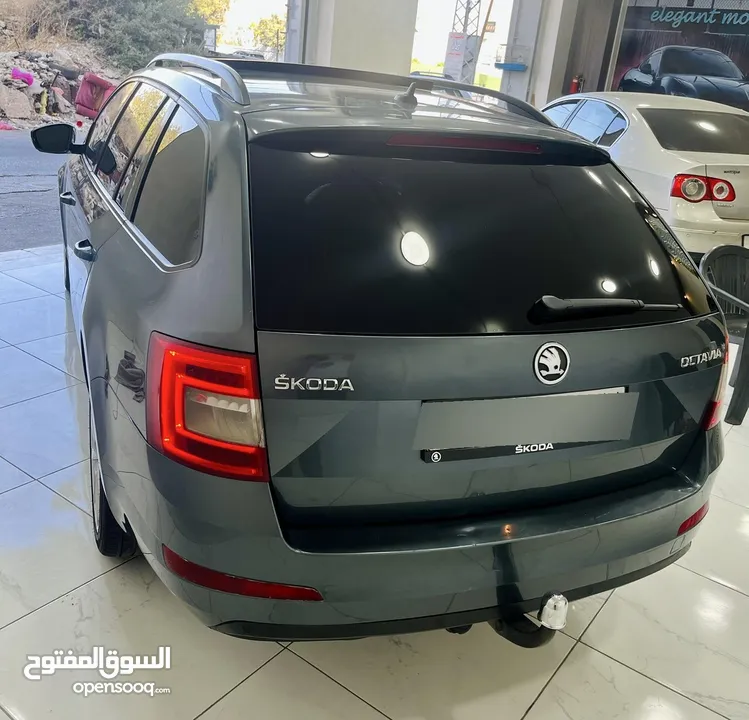 سعر حرررق اوكتاڤيا 2000 اتوماتيك ديزل بانوراما فحص نخب ترخيص وتامين شامل full+ إضافات